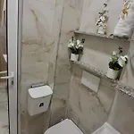 Te Flamuri アパート Velipojë