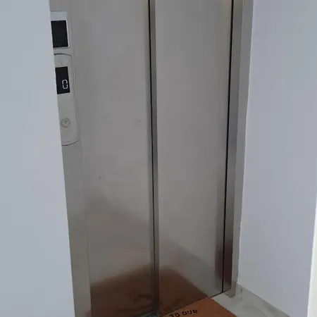 Te Flamuri * Velipoje