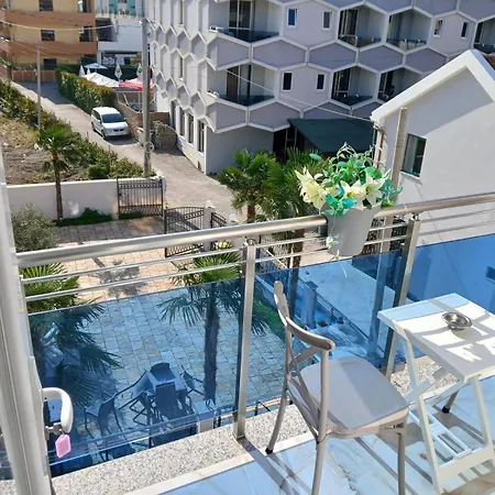 Te Flamuri Appartement Velipojë