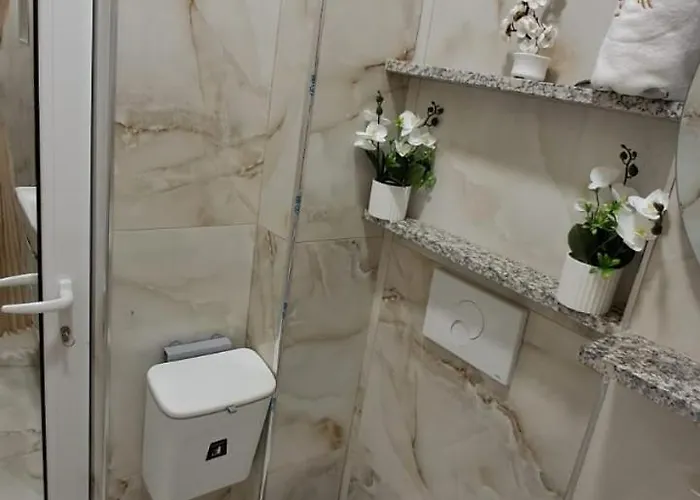 Te Flamuri Apartment Velipoje